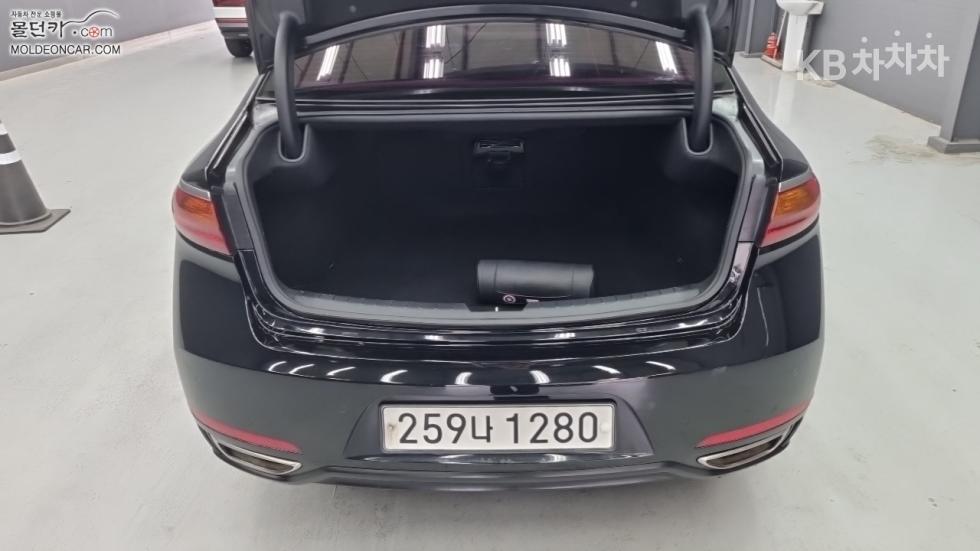 2018 - kia k7