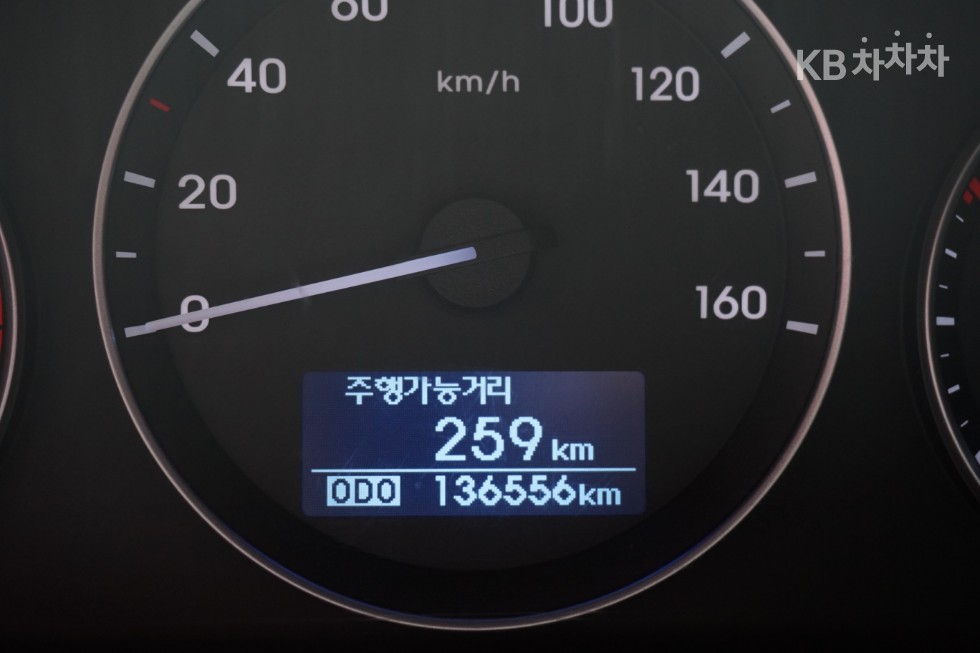 Hyundai Starex — miniaturë 5