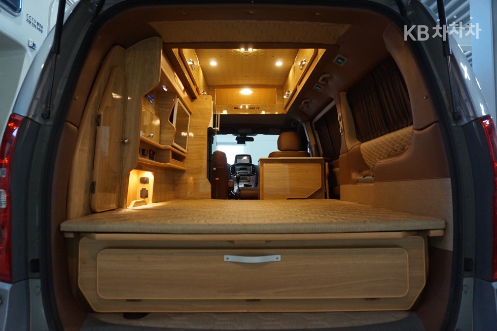Hyundai Starex — miniaturë 9