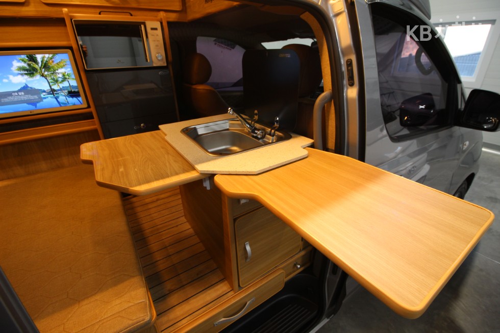 Hyundai Starex — miniaturë 18