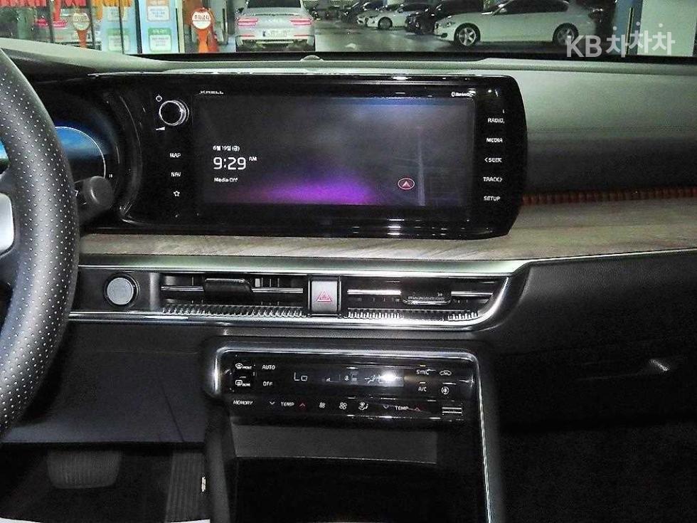 2021 - kia k5
