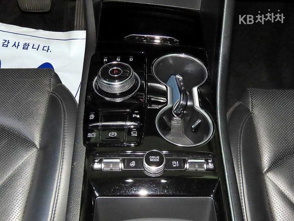 2021 - kia k5