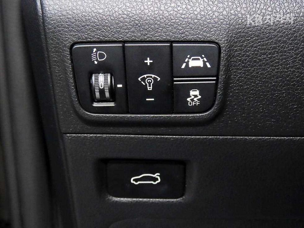 2021 - kia k5