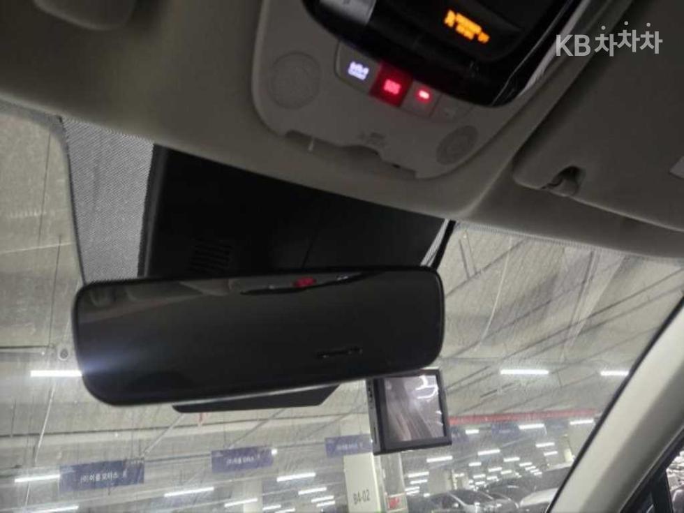 2023 - kia k5