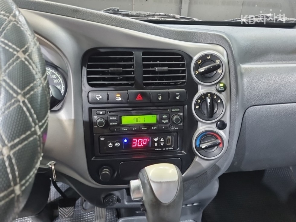 2016 - kia bongo iii