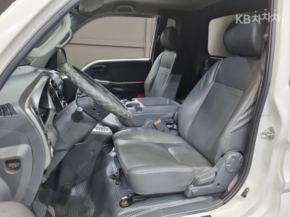 2016 - kia bongo iii