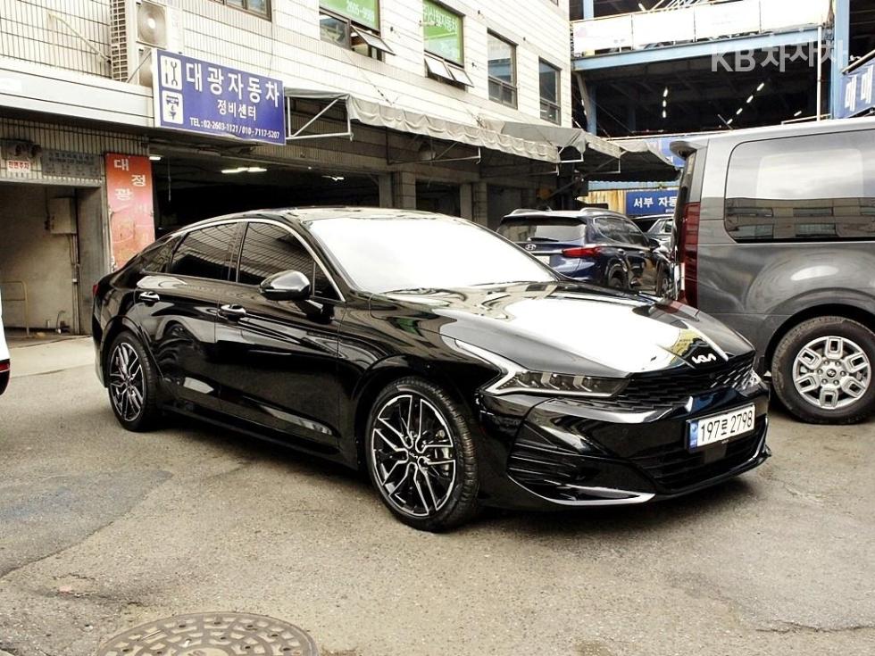 2023 - kia k5