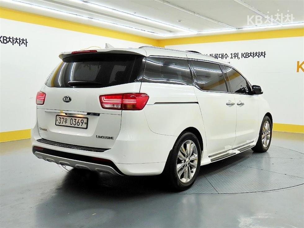 2017 - kia carnival