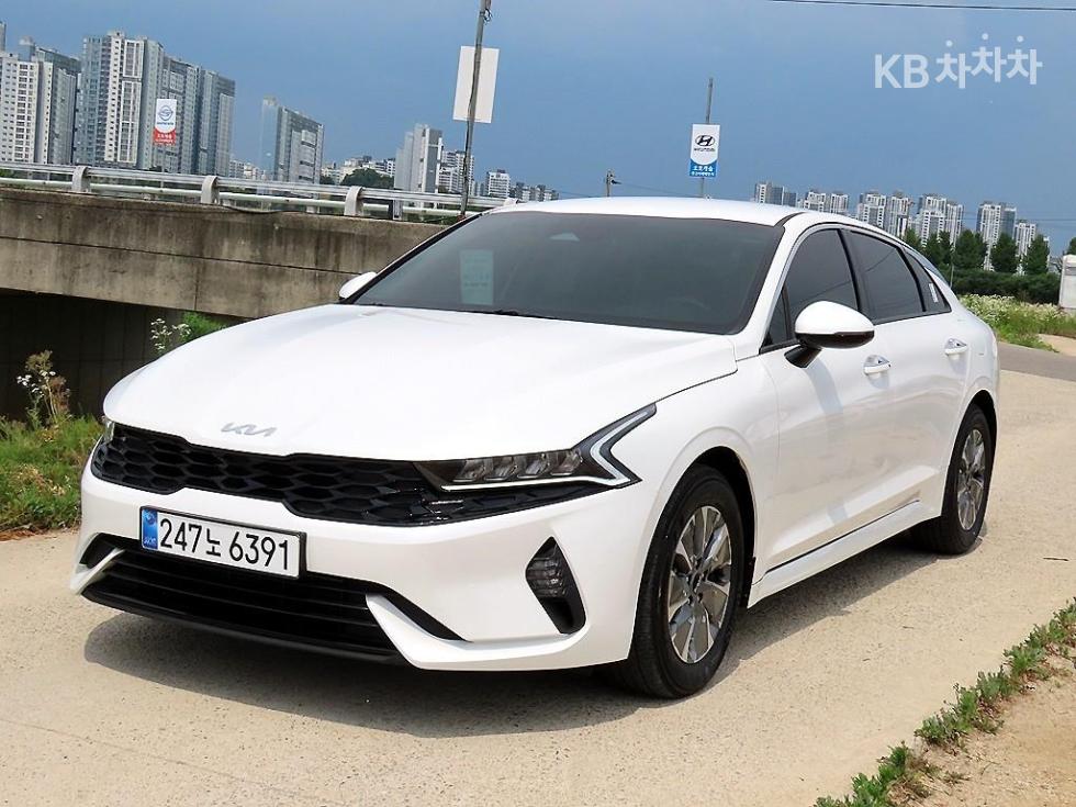 2023 - kia k5