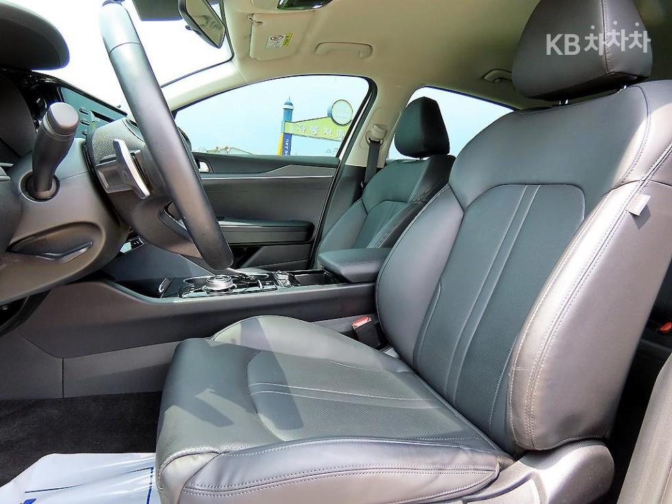 2023 - kia k5