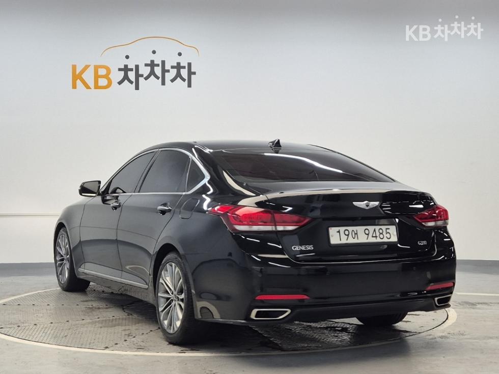 2015 Genesis DH photo