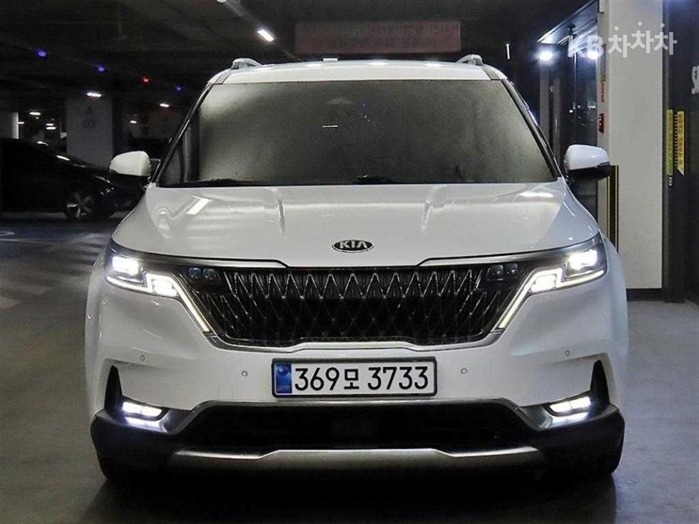 2021 - kia carnival