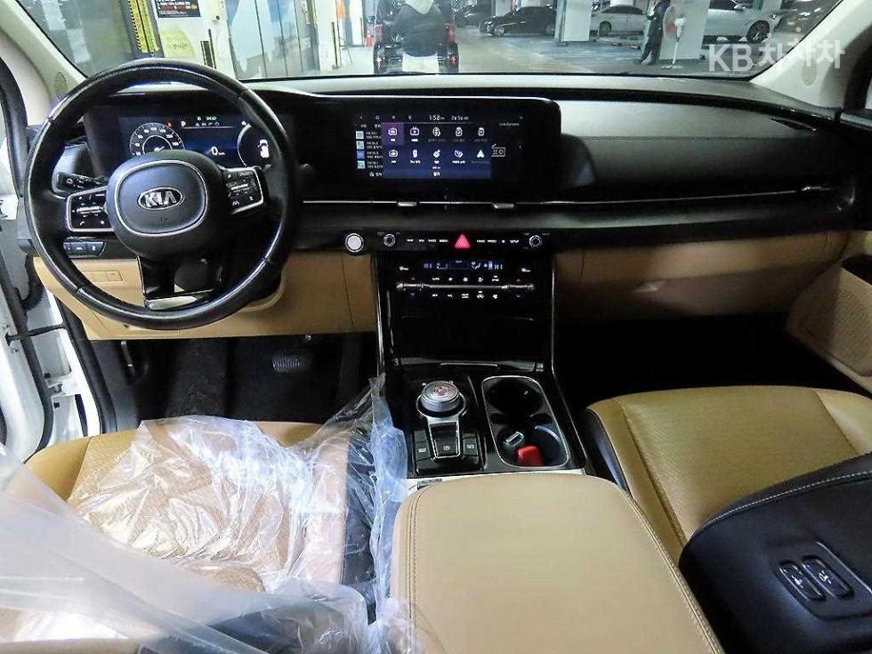2021 - kia carnival