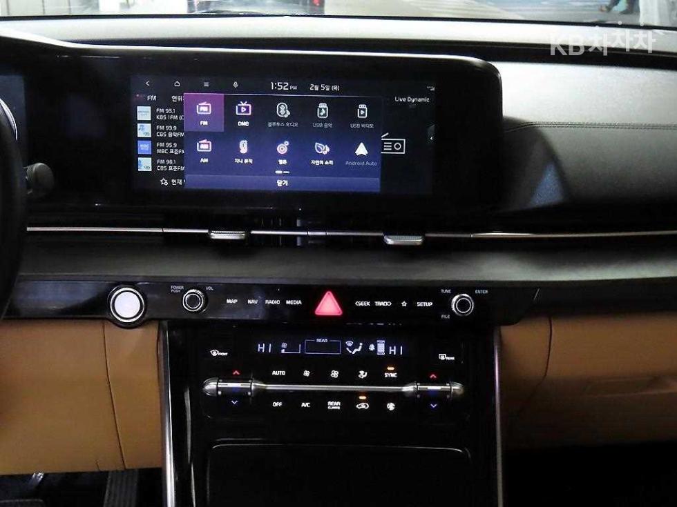 2021 - kia carnival