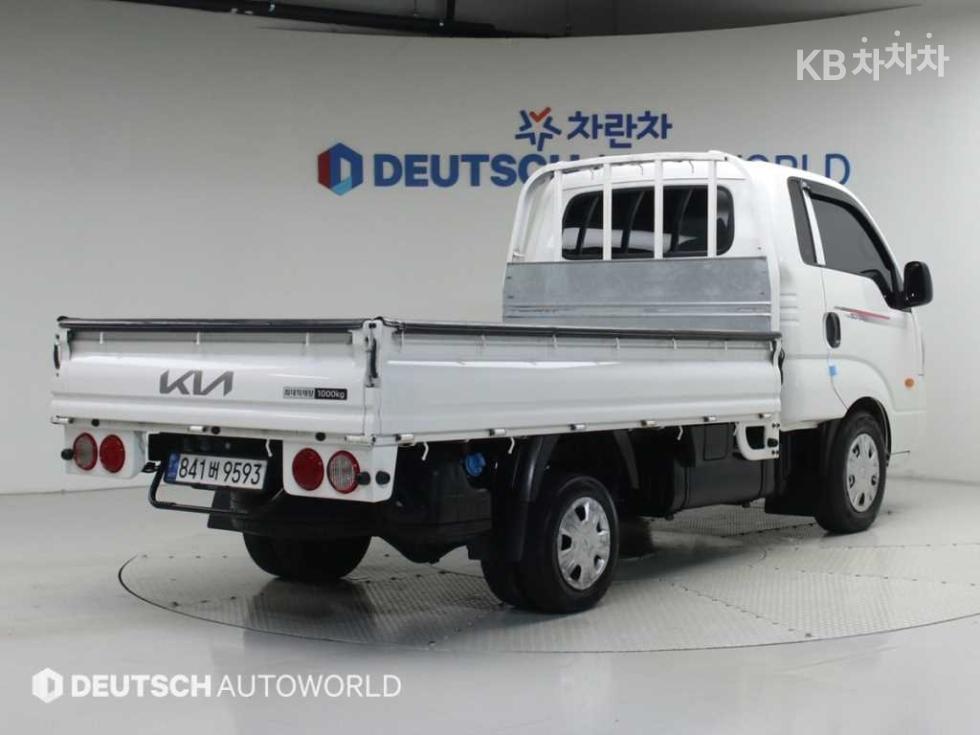 2022 - kia bongo iii