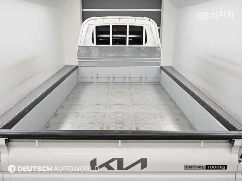 2022 - kia bongo iii