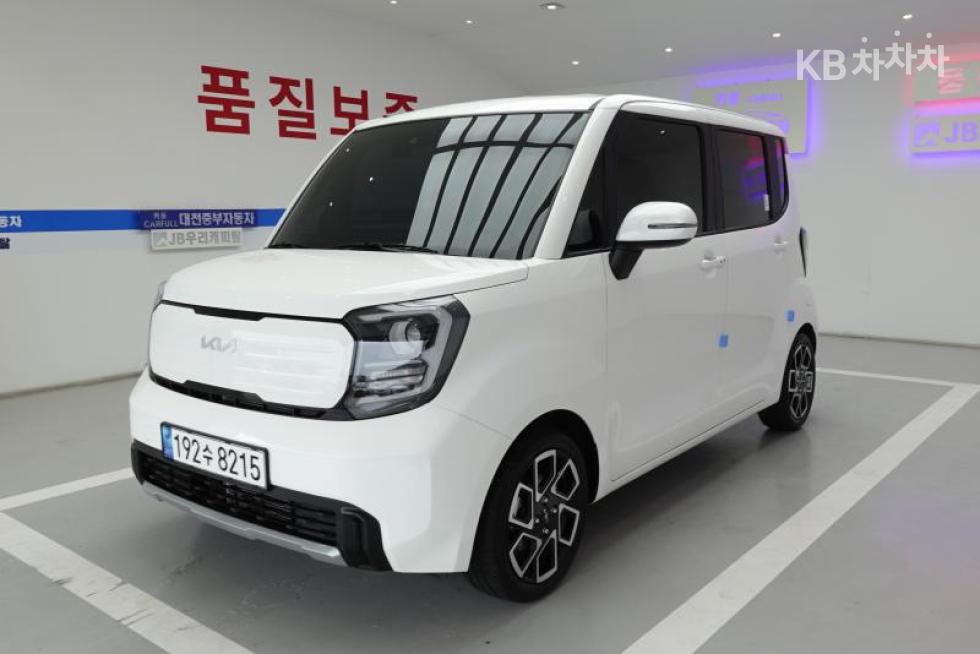2023 - kia kia