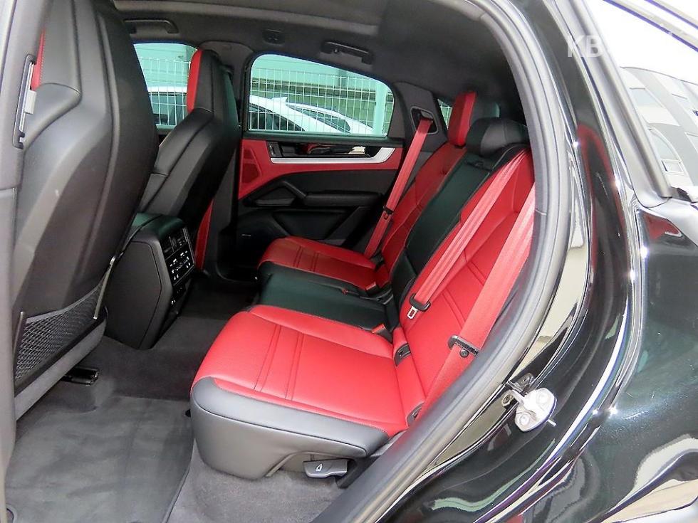 Porsche Cayenne — miniaturë 6