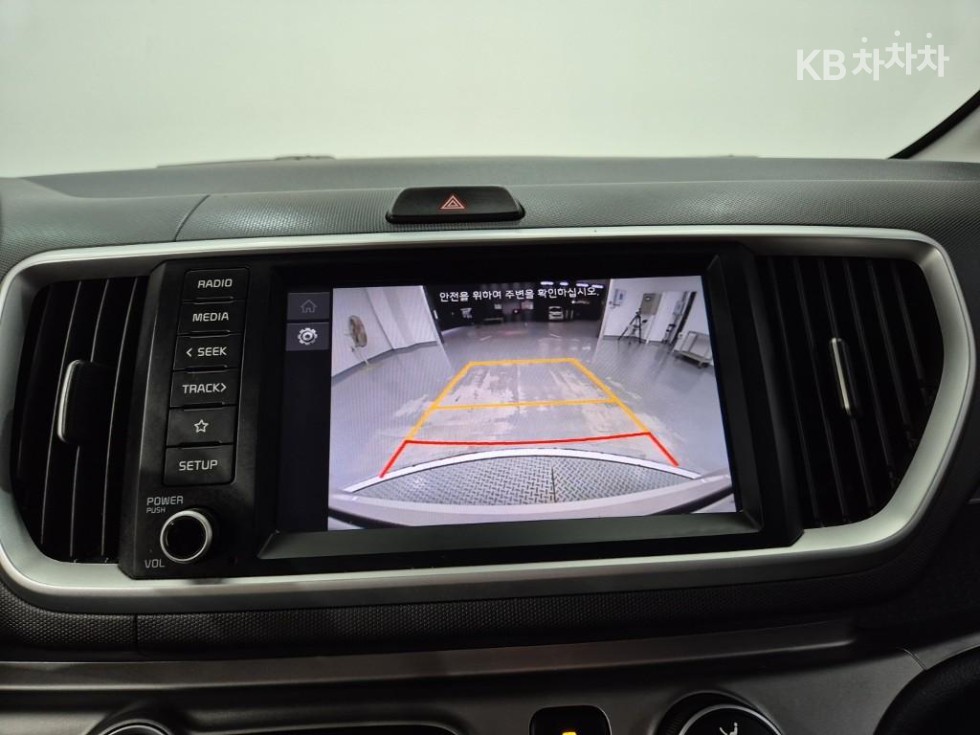 2022 - kia ray