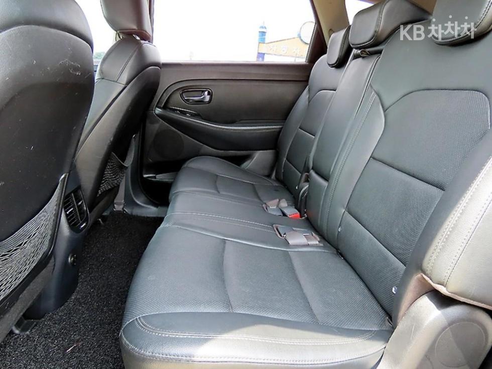 Kia Carens — miniaturë 6
