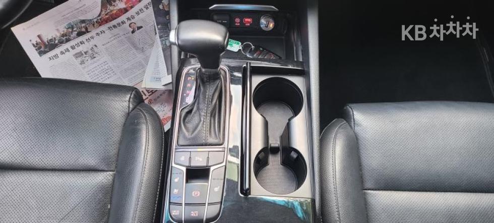 Kia K7 — miniaturë 8
