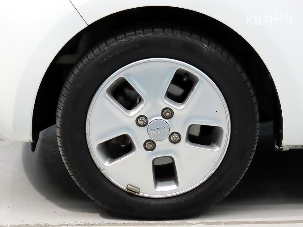 2015 - kia ray