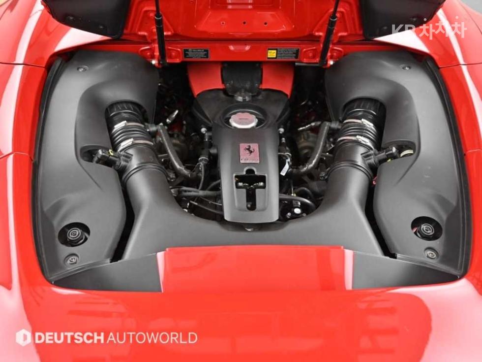 Ferrari F8 Tributo — miniaturë 6
