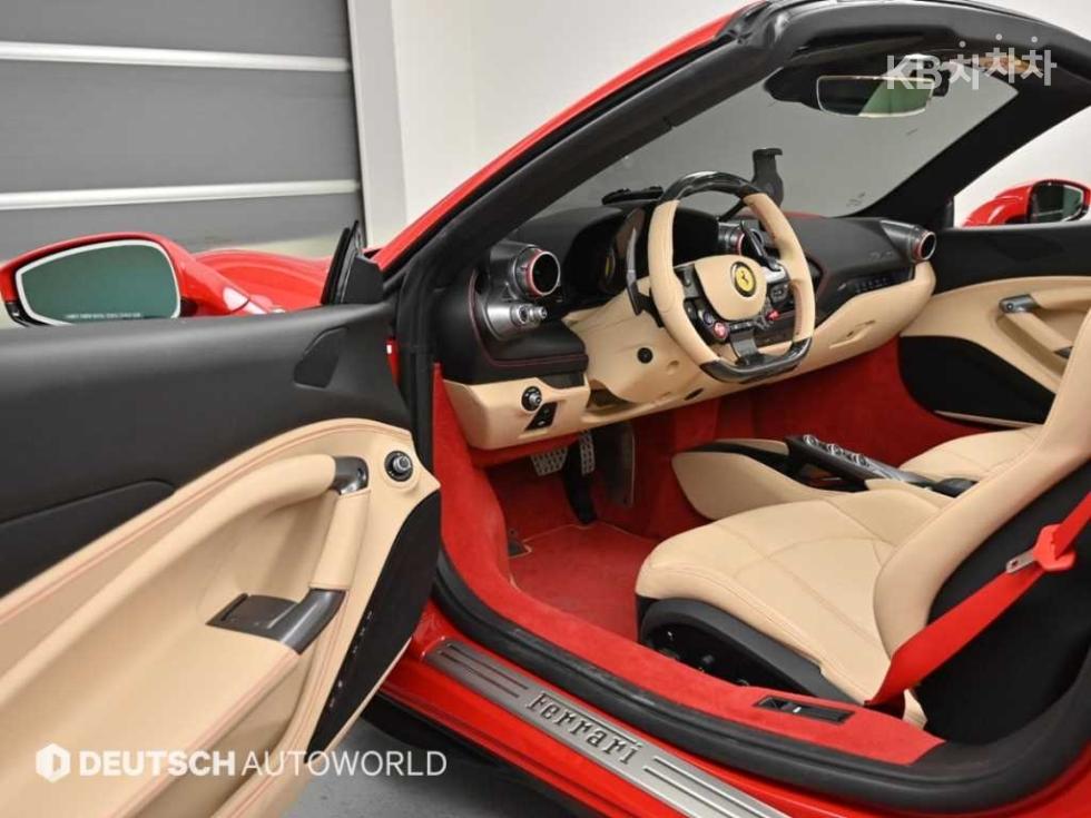 Ferrari F8 Tributo — miniaturë 11