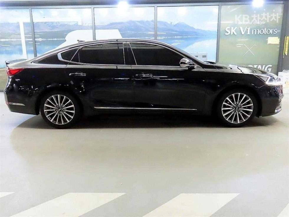 2017 - kia k7