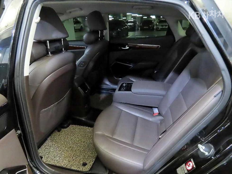 2017 - kia k7