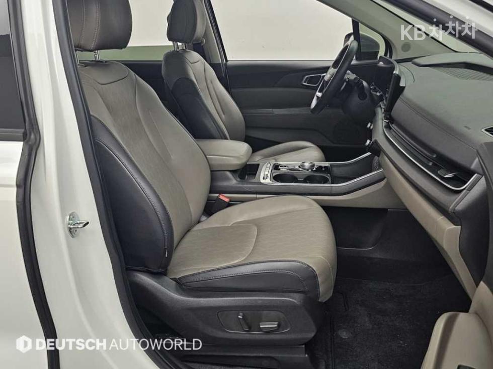 2025 - kia carnival