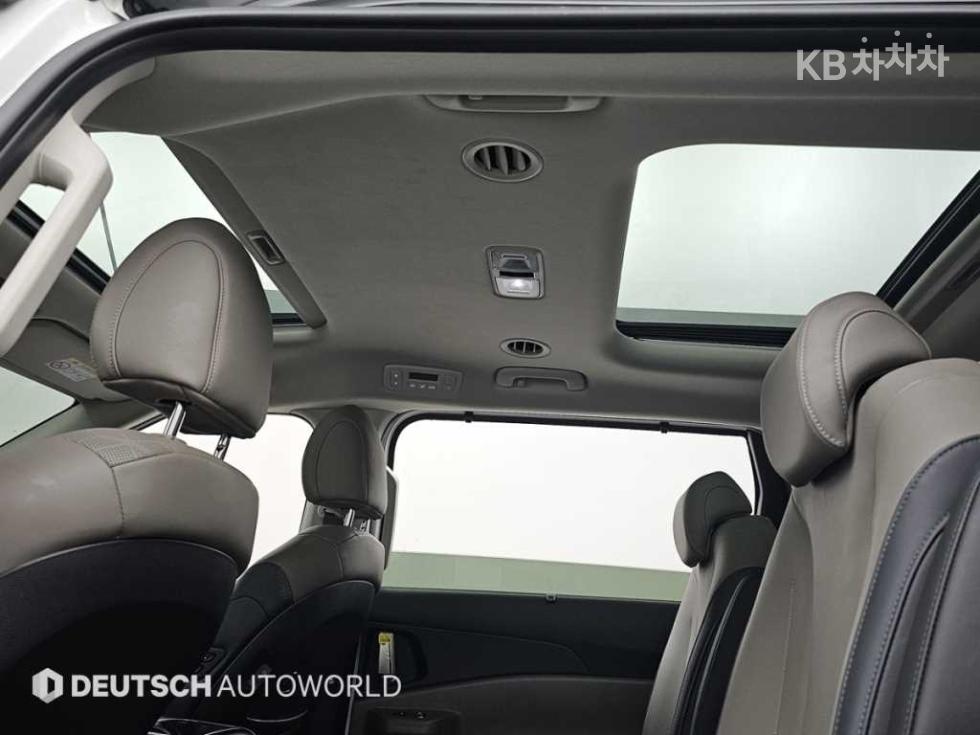 2025 - kia carnival