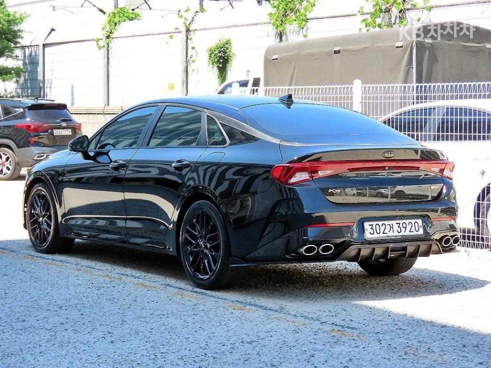 Kia K5 — miniaturë 3