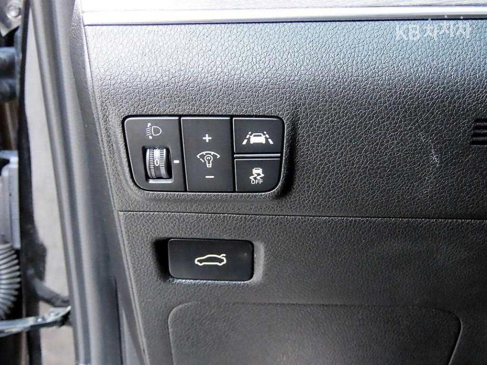 Kia K5 — miniaturë 12