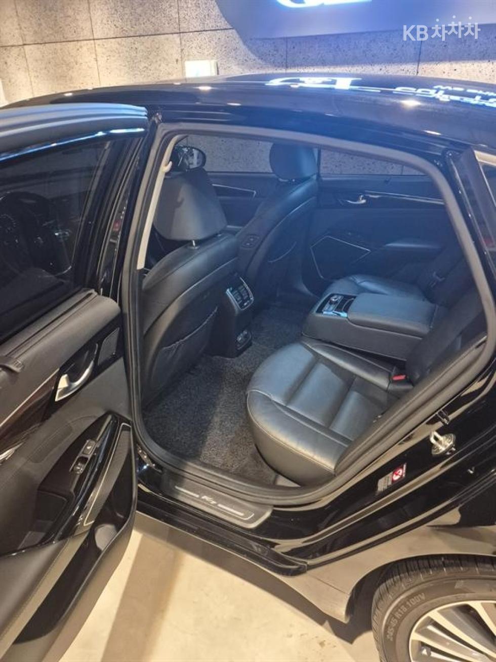 2018 - kia k7