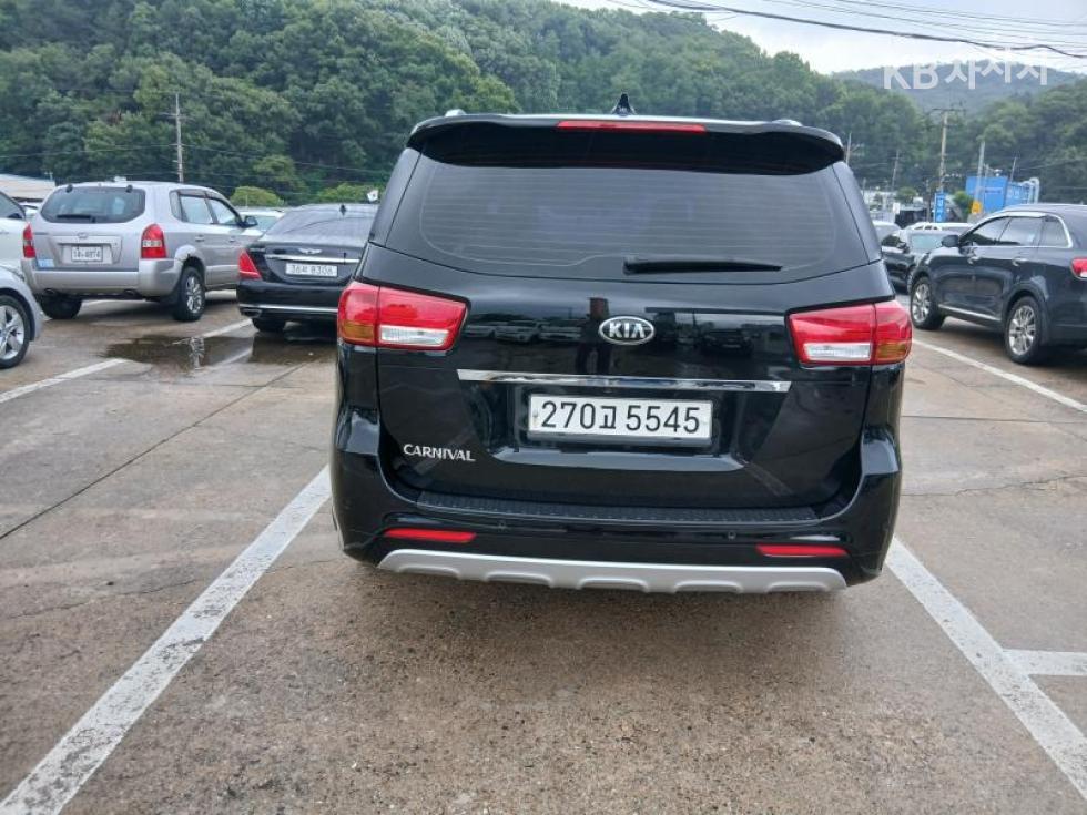 2016 - kia carnival