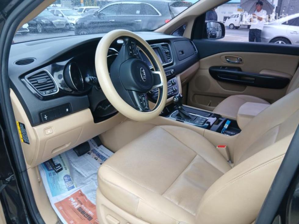 2016 - kia carnival