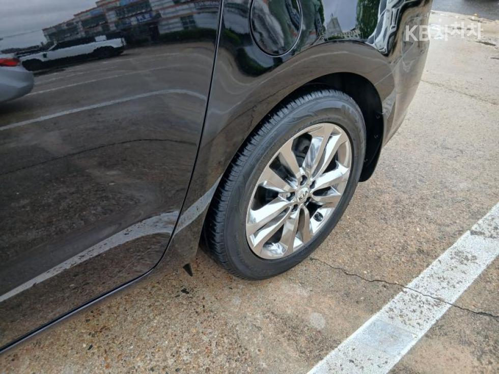 2016 - kia carnival