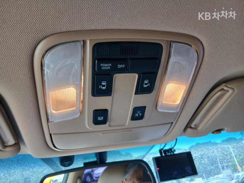 2016 - kia carnival