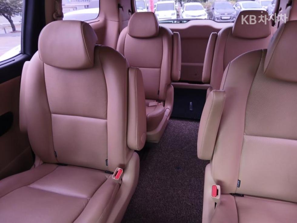 2016 - kia carnival