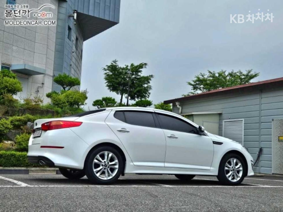 Kia K5 — miniaturë 2