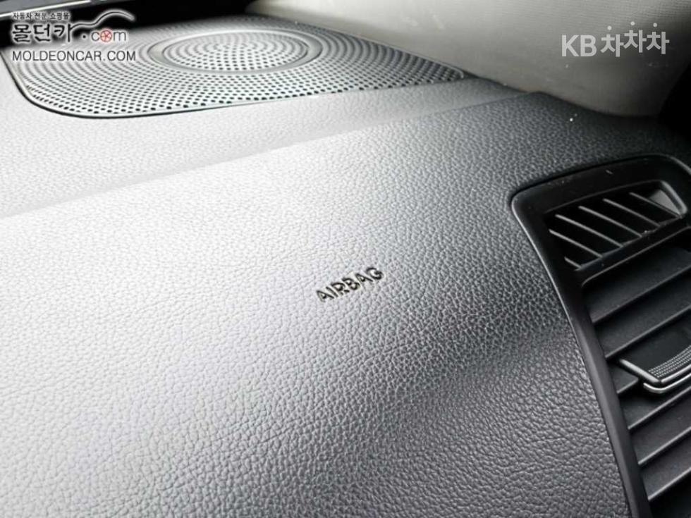 Kia K5 — miniaturë 13