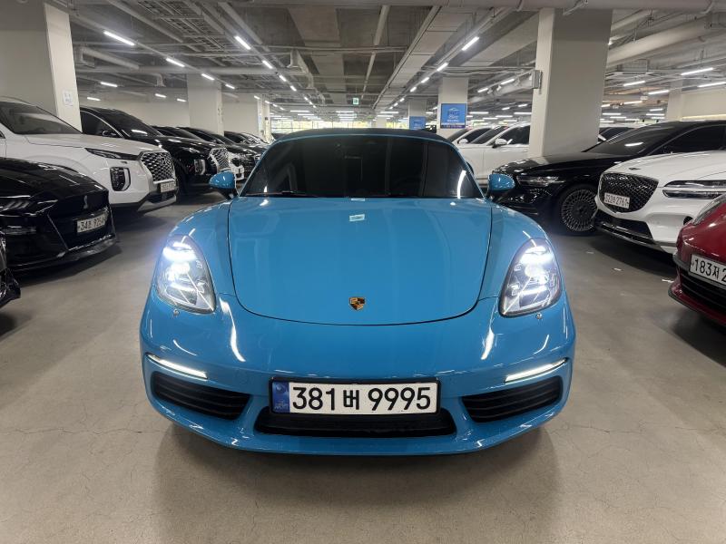 2017 Porsche 718 photo