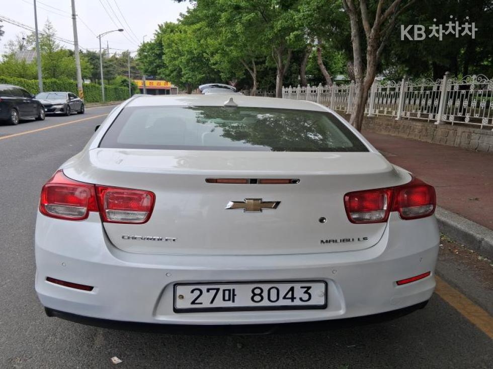 Chevrolet Malibu — miniaturë 3
