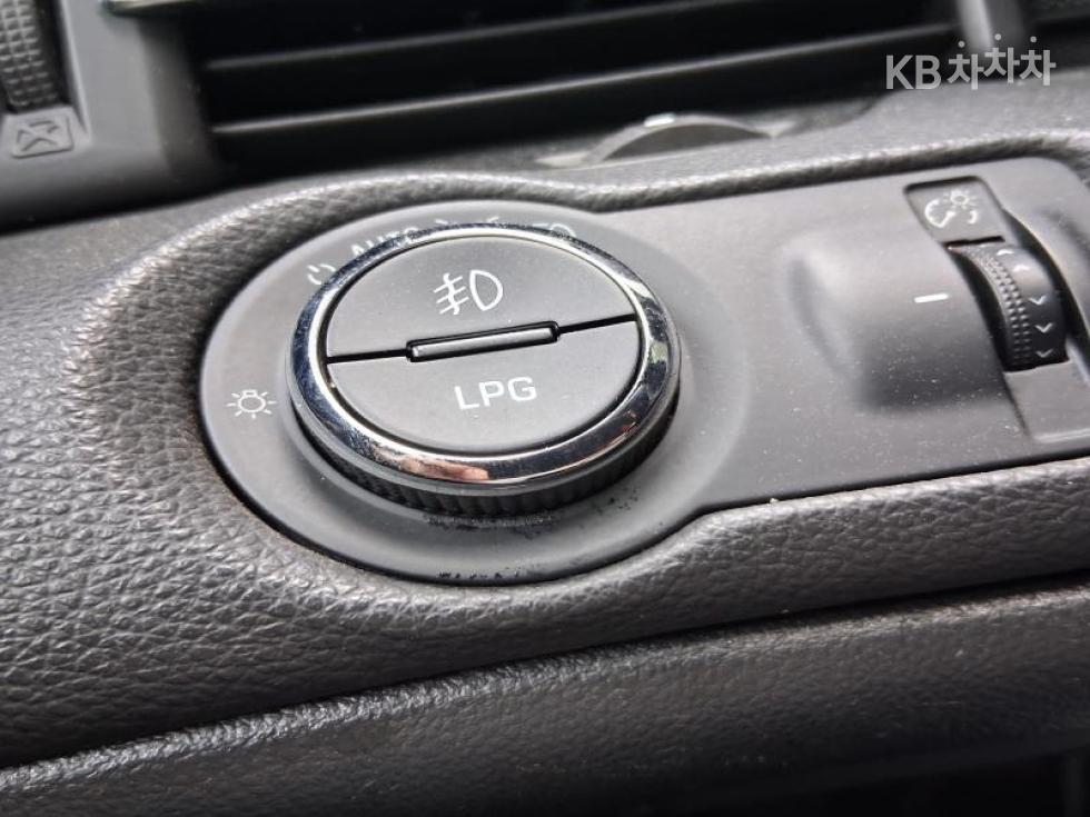 Chevrolet Malibu — miniaturë 19
