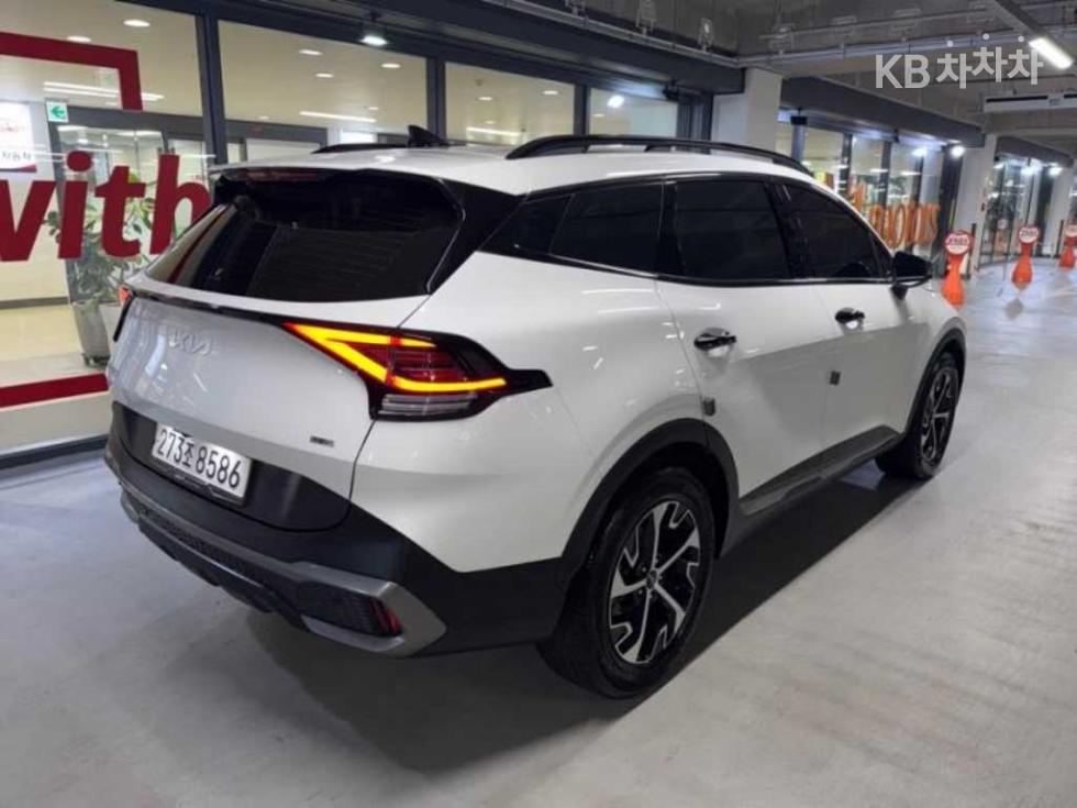 2022 - kia sportage