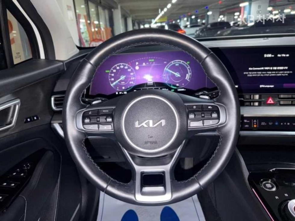 2022 - kia sportage