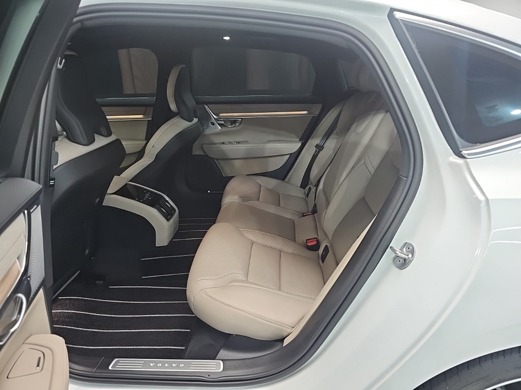 2026 - volvo s90