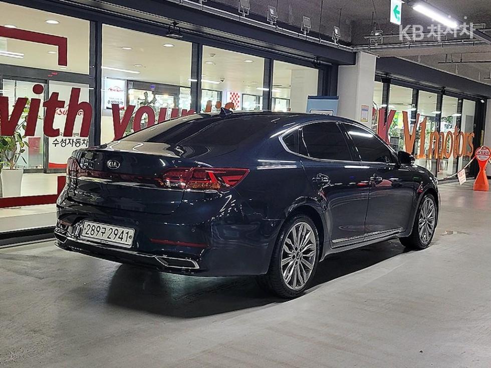 2020 - kia k7