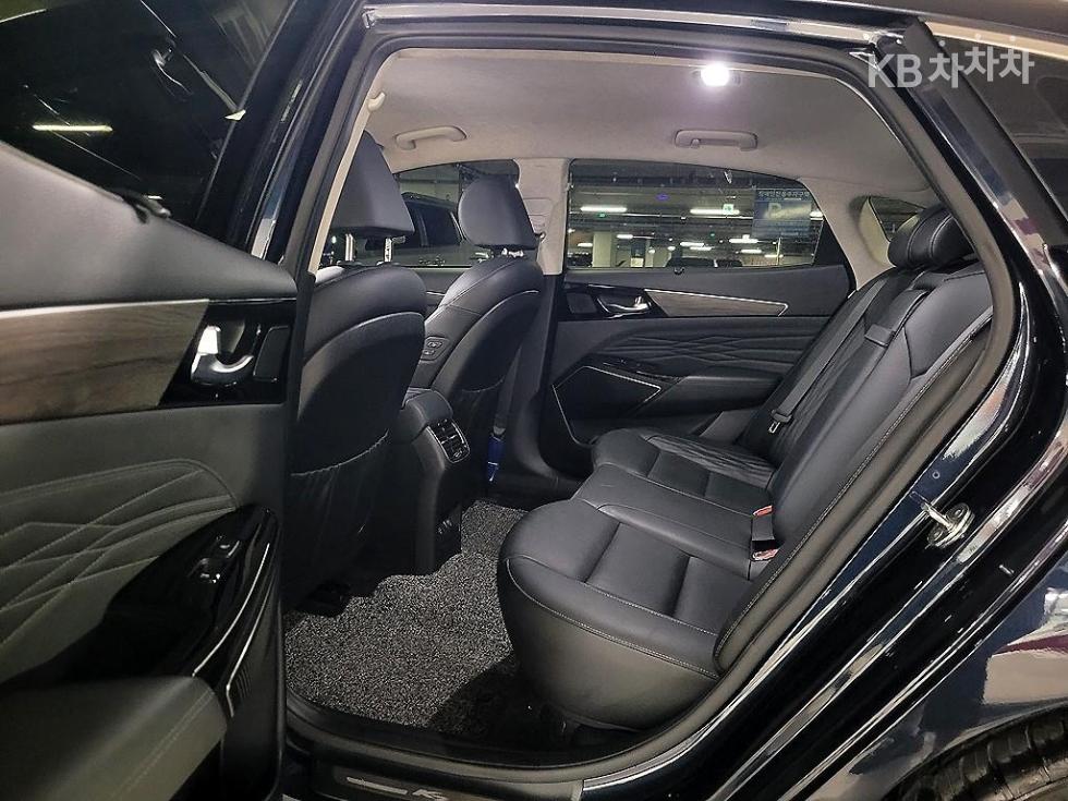 2020 - kia k7